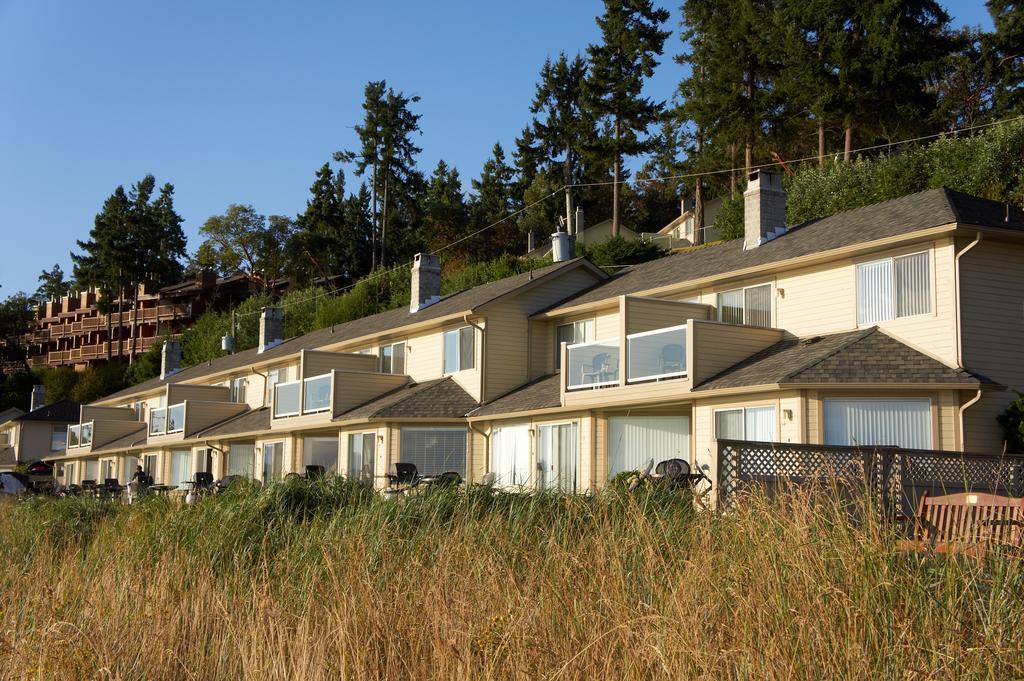 Madrona Beach Resort Parksville Exterior foto
