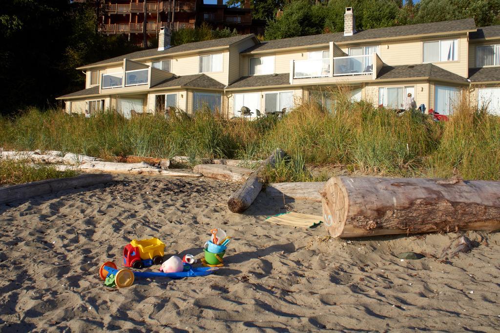 Madrona Beach Resort Parksville Exterior foto