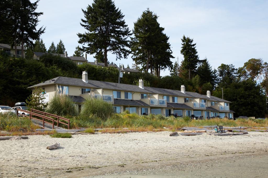 Madrona Beach Resort Parksville Exterior foto