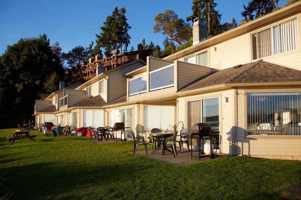 Madrona Beach Resort Parksville Exterior foto