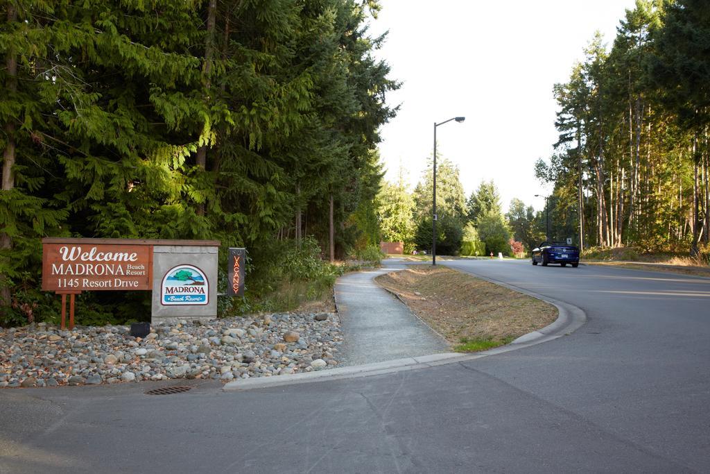 Madrona Beach Resort Parksville Exterior foto