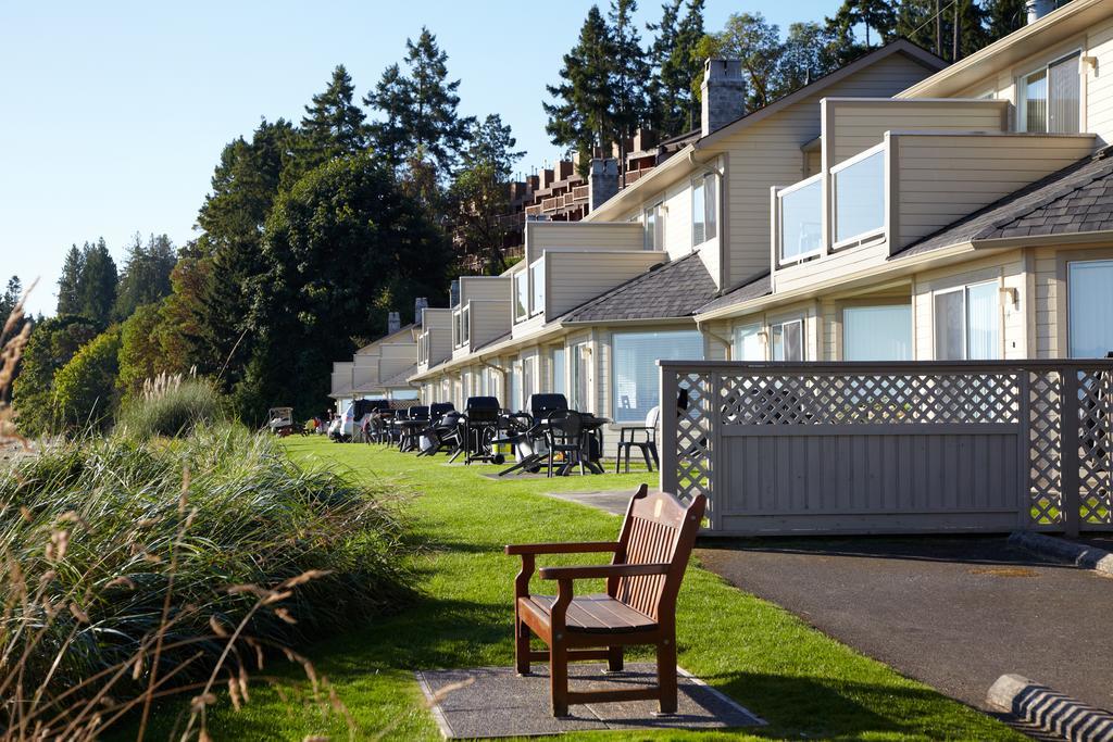 Madrona Beach Resort Parksville Exterior foto