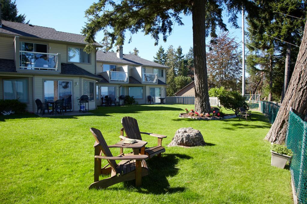 Madrona Beach Resort Parksville Exterior foto